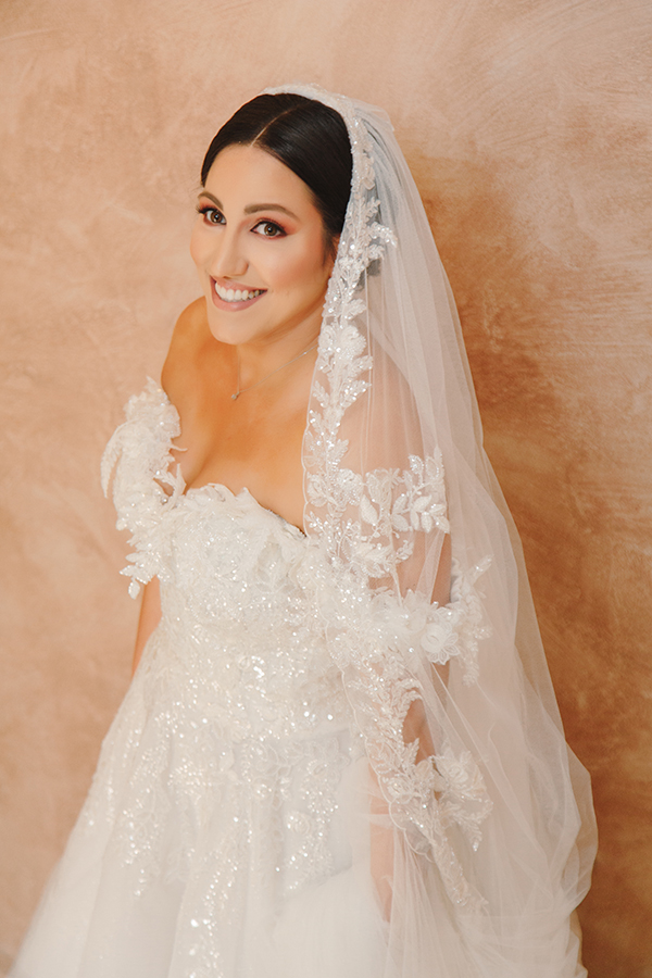 summer-wedding-ktima-ippostasio-white-flowers_07