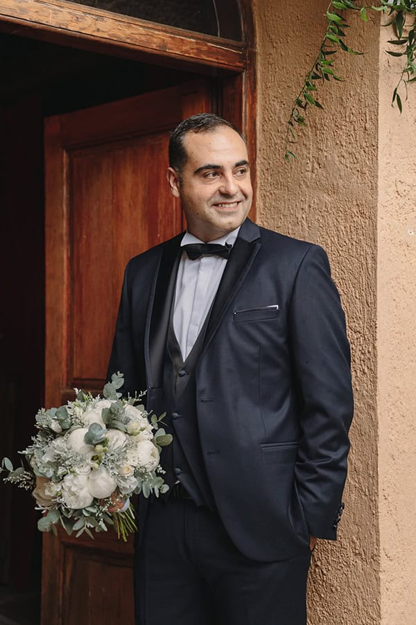 summer-wedding-ktima-ippostasio-white-flowers_08