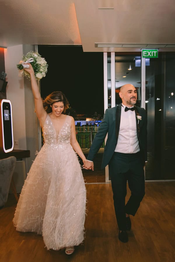 summer-wedding-ploes-white-flowers_16