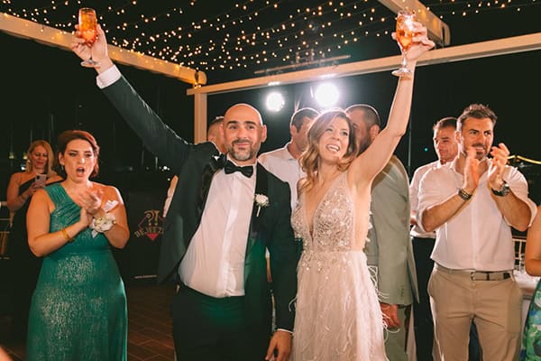 summer-wedding-ploes-white-flowers_17