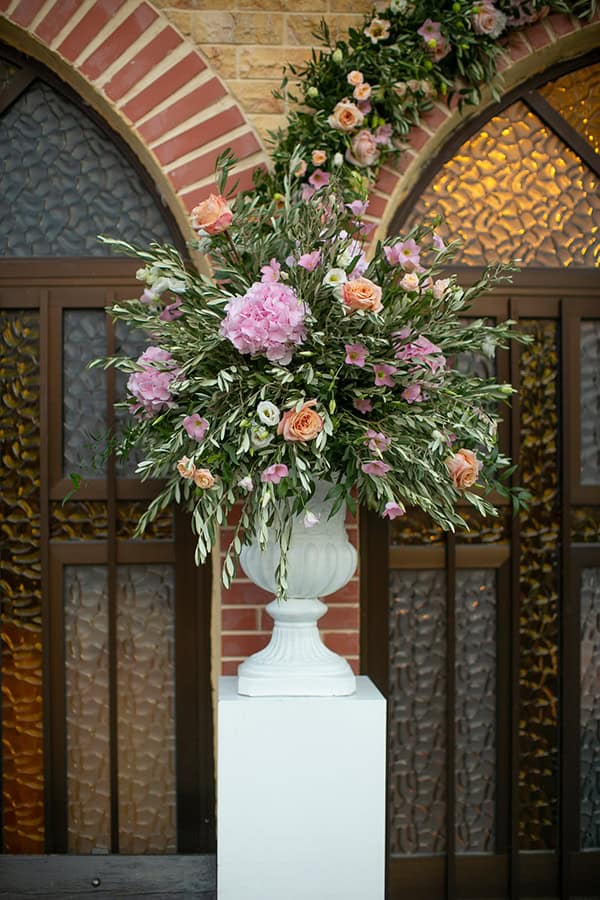 summer-wedding-xanthi-pink-hydrangeas_12