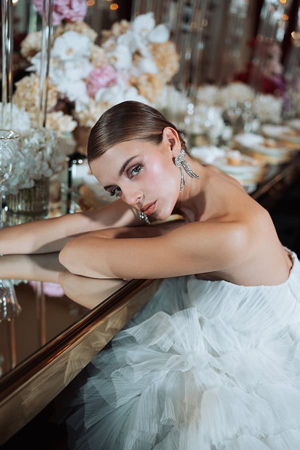 ultra-stylish-wedding-editorial-colorful-flowers_18