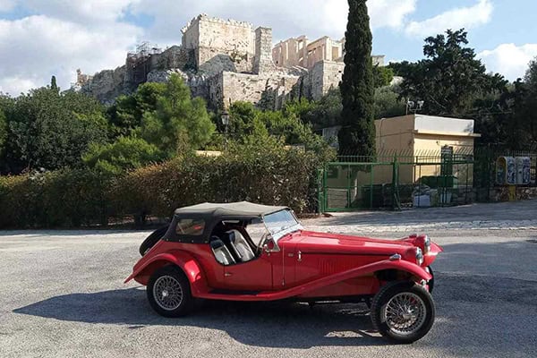 Vintage αυτοκίνητο γάμου από Magic Vintage Cars για μια αξέχαστη είσοδο στον γάμο σας
