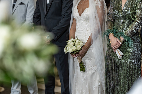 beautiful-wedding-naxos-olive-leaves-white-roses_11