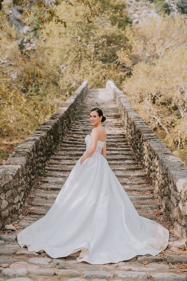 chic-summer-wedding-white-flowers_03