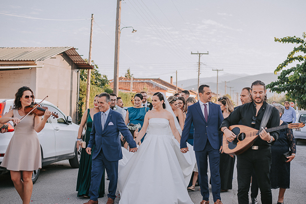 chic-summer-wedding-white-flowers_19