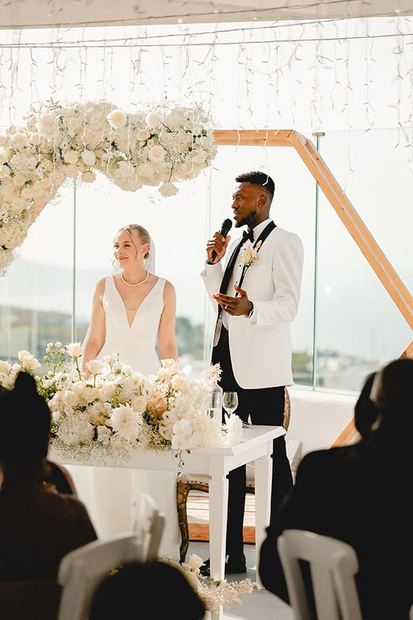 gorgeous-wedding-santorini-white-roses-hydrangeas_28