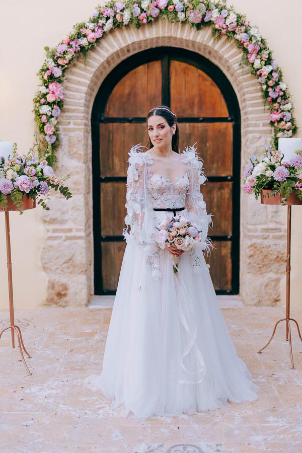 pretty-spring-wedding-athens-beautiful-flowers_02
