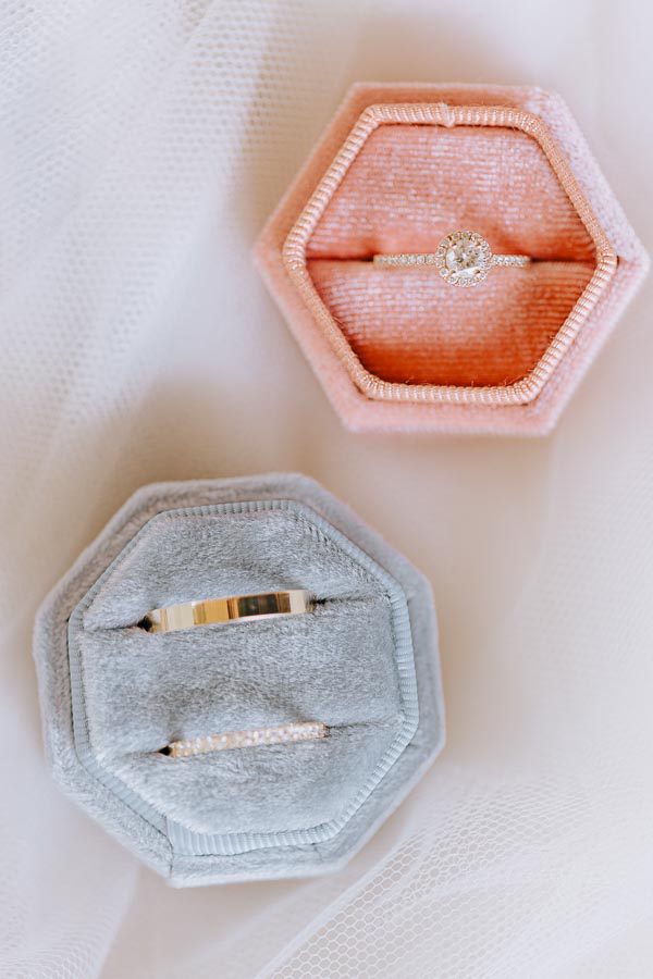 pretty-spring-wedding-athens-beautiful-flowers_08