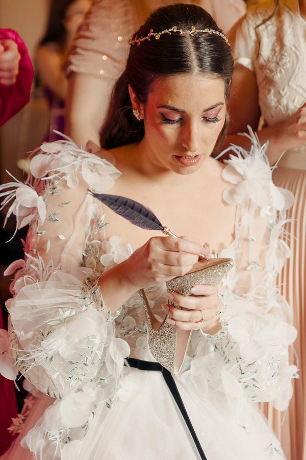 pretty-spring-wedding-athens-beautiful-flowers_10