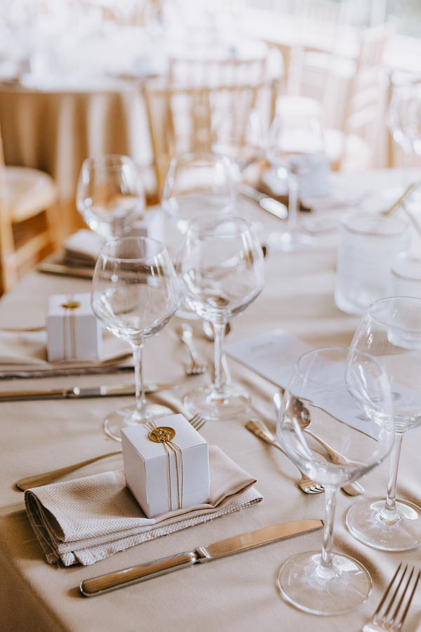 pretty-spring-wedding-athens-beautiful-flowers_37