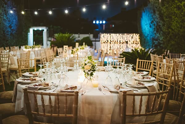 pretty-wedding-table-decoration-ideas-peach-fuzz-colors_01