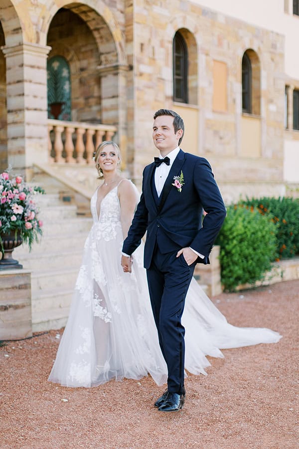 stunning-wedding-hatzi-mansion-florals-pastel-colors_04