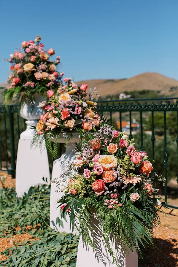 stunning-wedding-hatzi-mansion-florals-pastel-colors_20