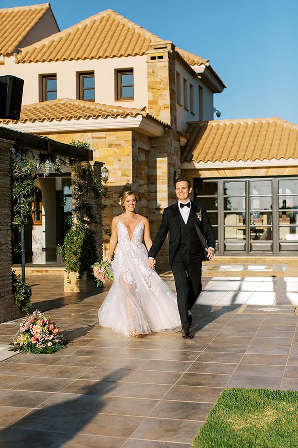 stunning-wedding-hatzi-mansion-florals-pastel-colors_34