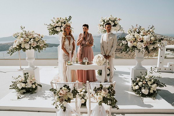 stunning-wedding-santorini-white-flowers_13