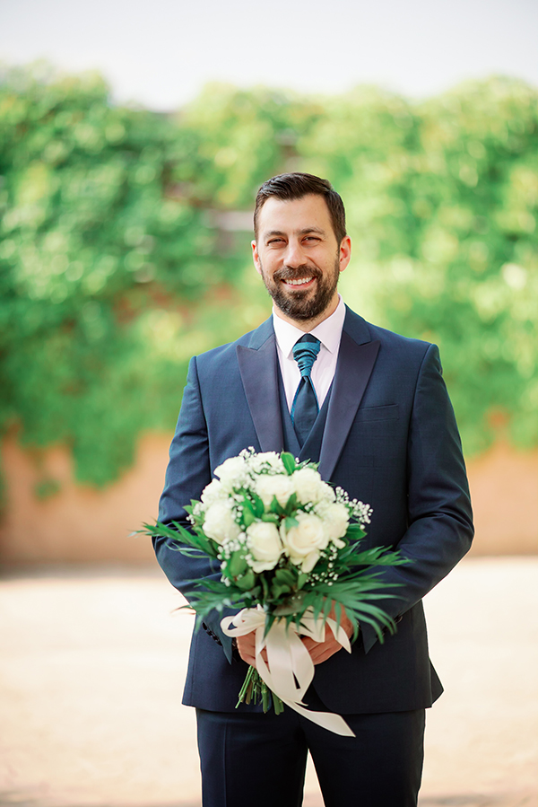 stylish-summer-wedding-ampelones-markou-white-flowers_05x