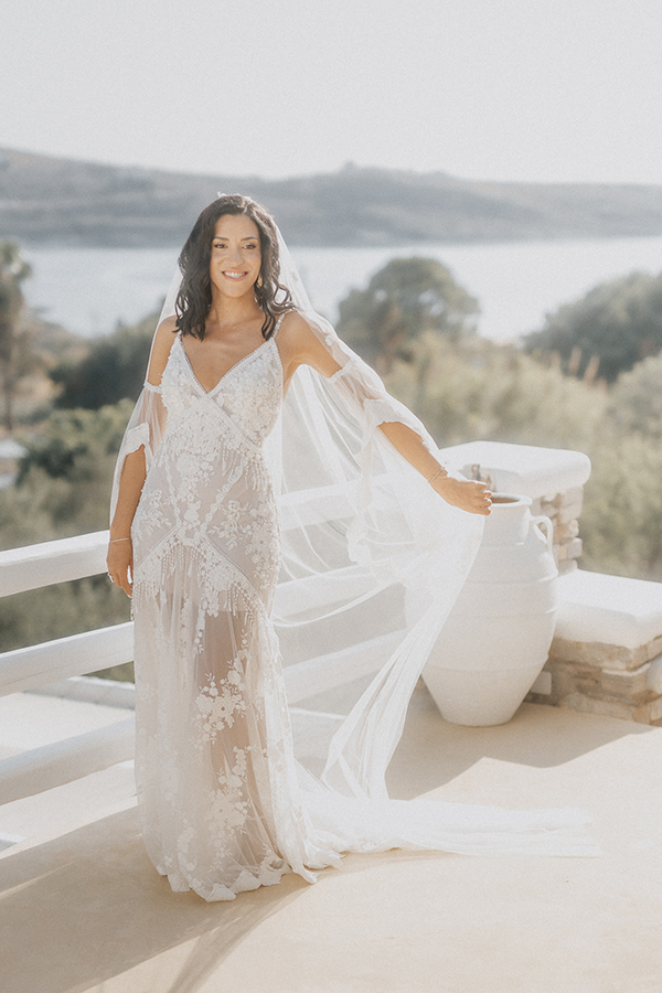 summer-wedding-kythnos-quaint-chapel_04