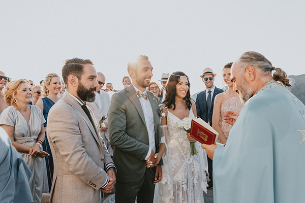 summer-wedding-kythnos-quaint-chapel_19