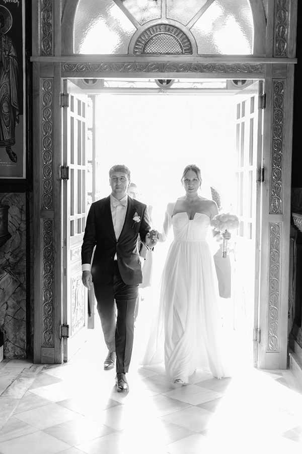 summer-wedding-patra-white-yellow-flowers_17