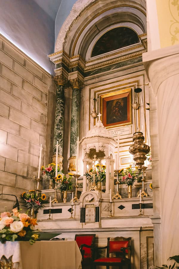 summer-wedding-tinos-peach-roses_11