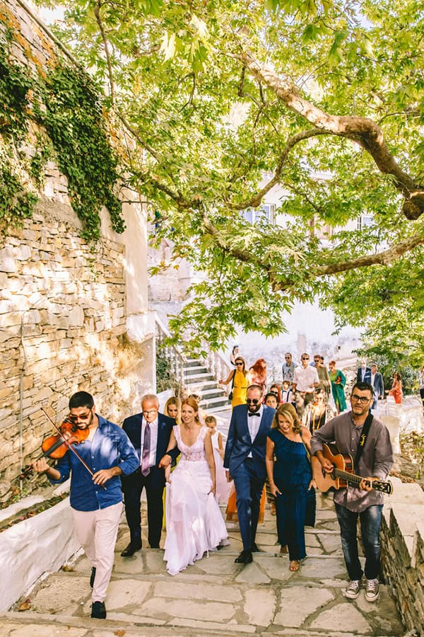 summer-wedding-tinos-peach-roses_12