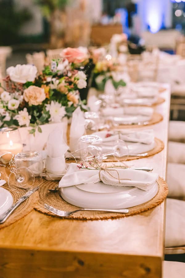 summer-wedding-tinos-peach-roses_22