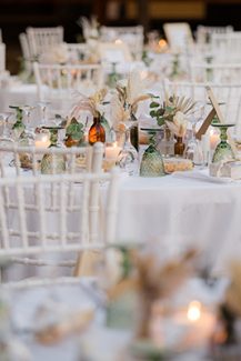 Boho στολισμός τραπεζιών δεξίωσης με pampas grass και ευκάλυπτο