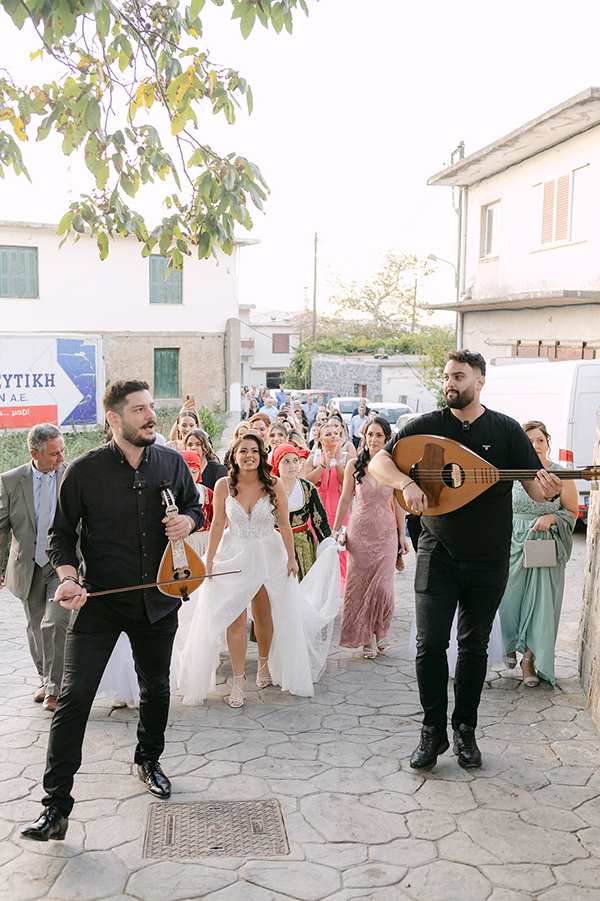beautiful-wedding-with-autumn-colors-in-rethymno_10