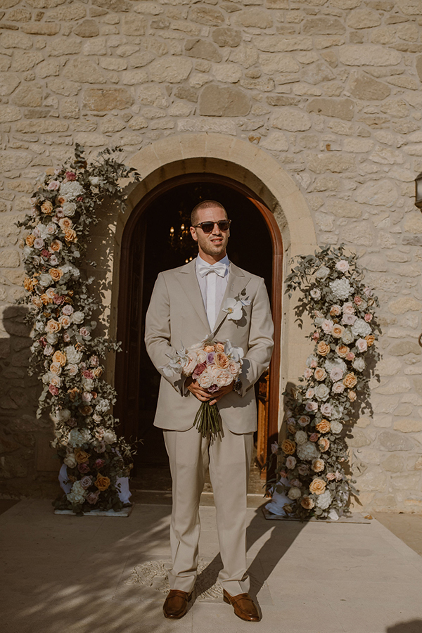 boem-summer-wedding-chania-white-hydrangeas-peach-roses_06