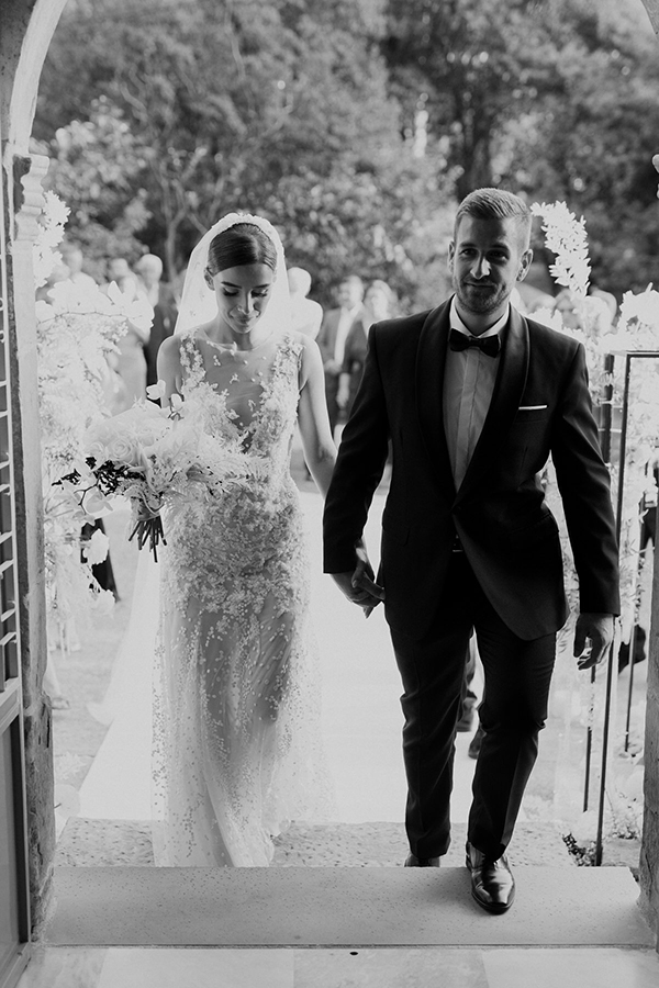 minimal-chic-wedding-black-and-white-details_16