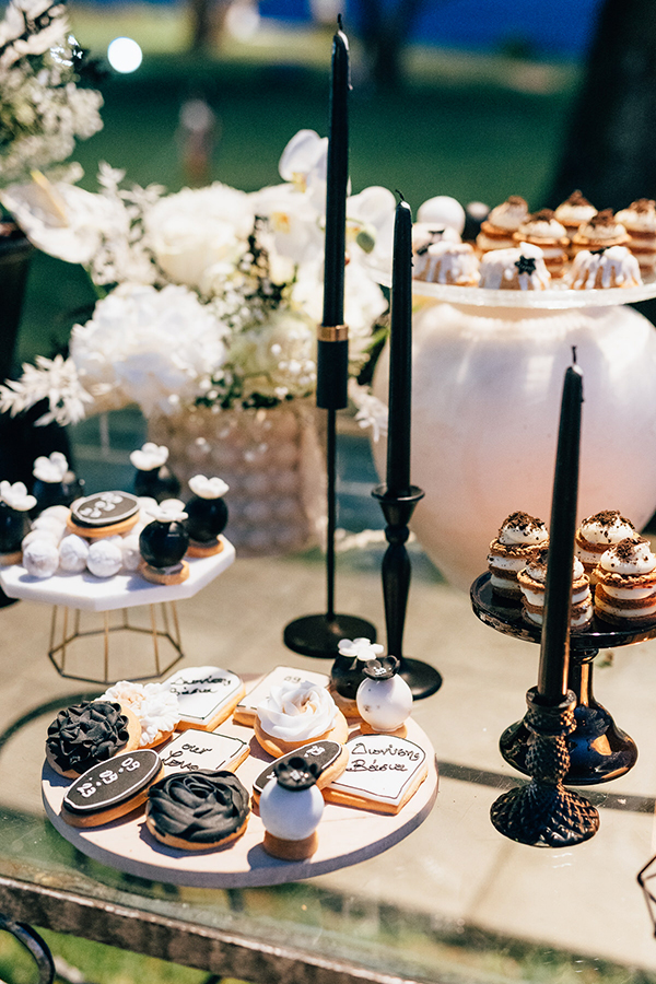 minimal-chic-wedding-black-and-white-details_24