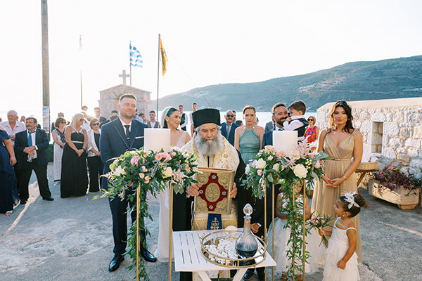 romantic-wedding-mani-pink-peonies_17