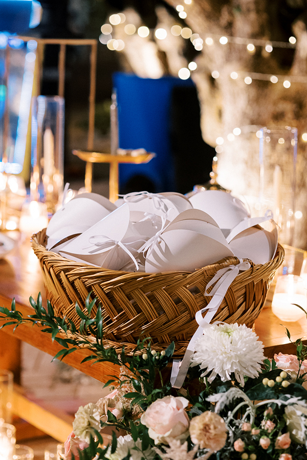 romantic-wedding-mani-pink-peonies_25