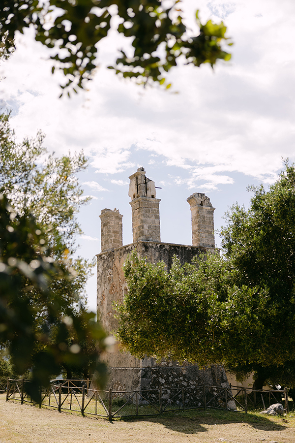 spring-wedding-kefalonia-colorful-flowers_04