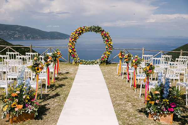 spring-wedding-kefalonia-colorful-flowers_06
