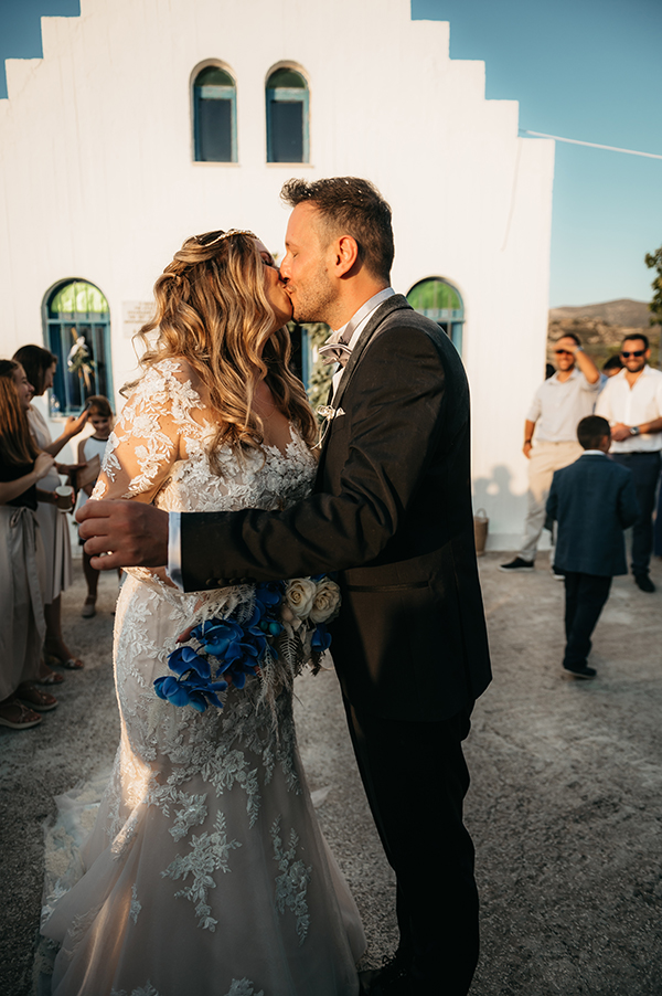 summer-wedding-blue-hydrangeas-eucalyptus_01