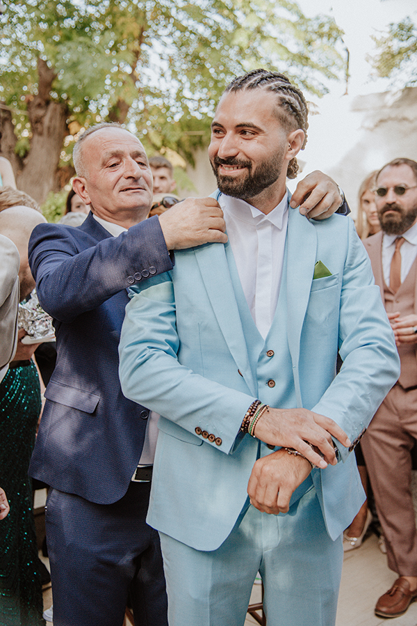boho-chic-wedding-wild-flowers-bougainvillea_14