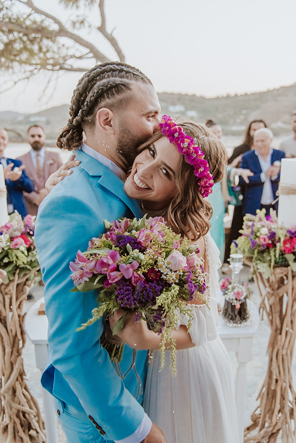 boho-chic-wedding-wild-flowers-bougainvillea_30