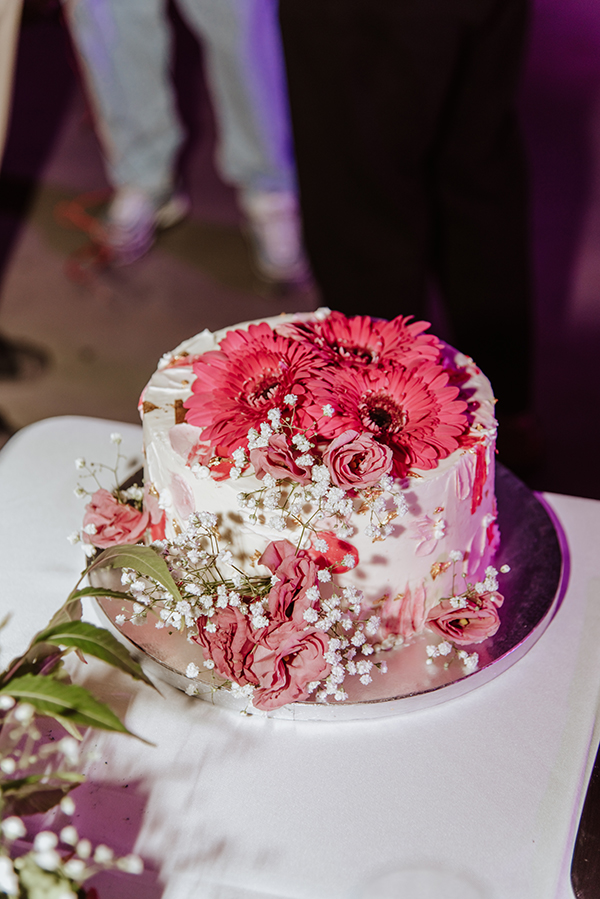 boho-chic-wedding-wild-flowers-bougainvillea_34