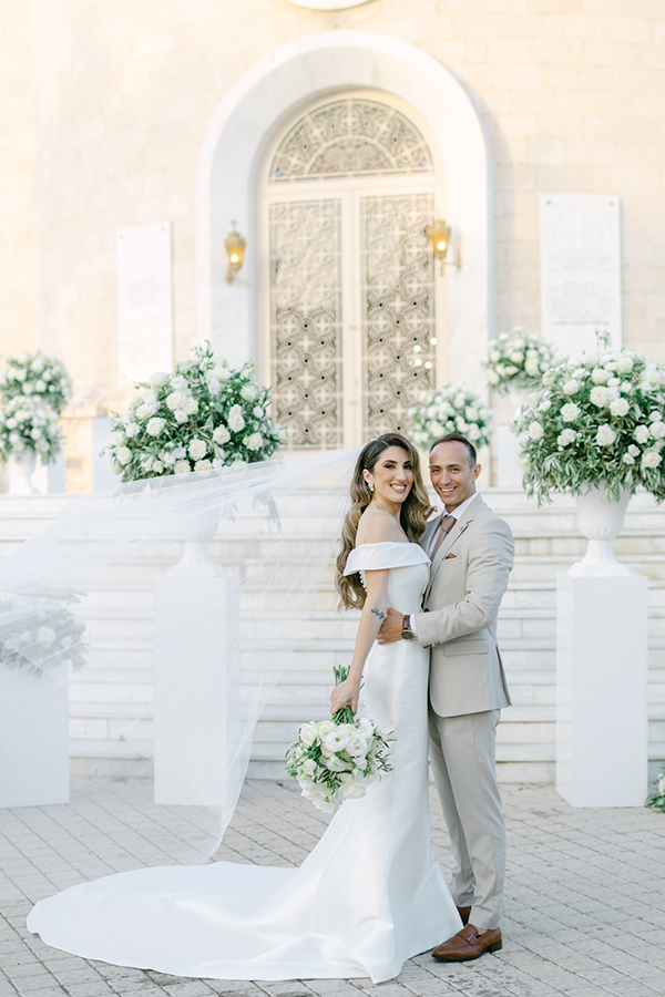 elegant-wedding-athens-all-white-florals_01