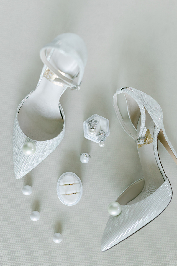 elegant-wedding-athens-all-white-florals_11