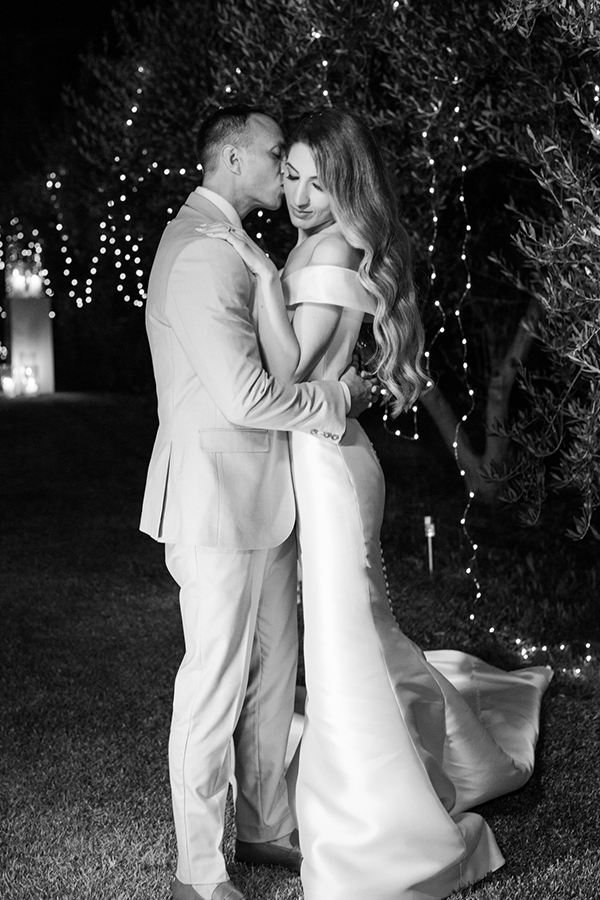 elegant-wedding-athens-all-white-florals_32