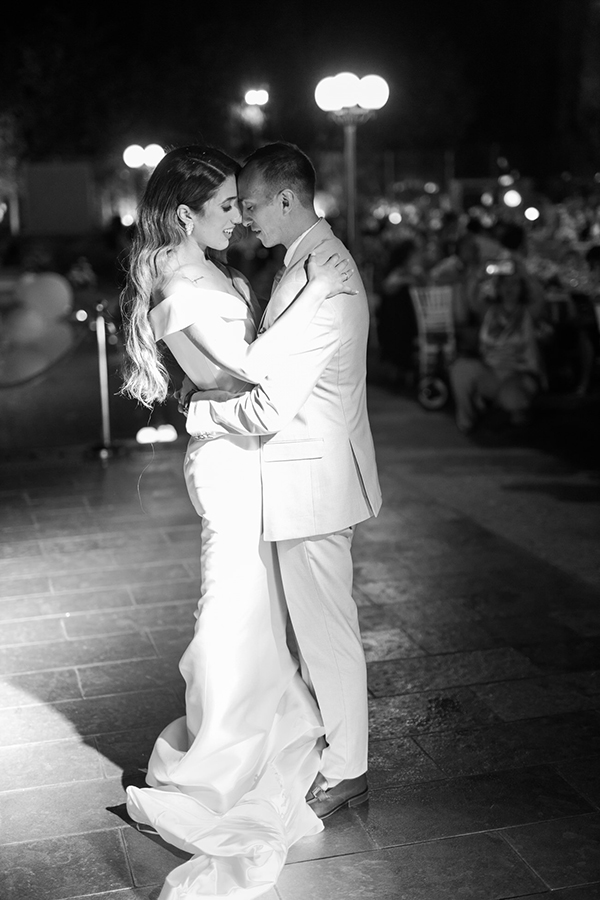 elegant-wedding-athens-all-white-florals_35