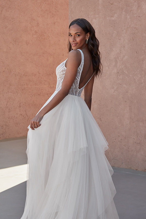 modern-wedding-dresses-adore-justin-alexander-spring-summer-2024_40