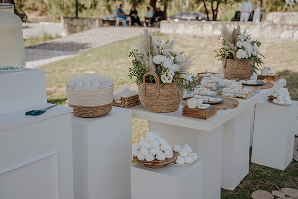 romantic-fall-weddin-halkidiki-white-flowers_11