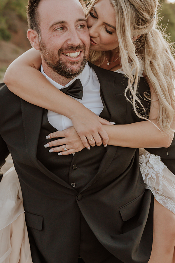 romantic-fall-weddin-halkidiki-white-flowers_24