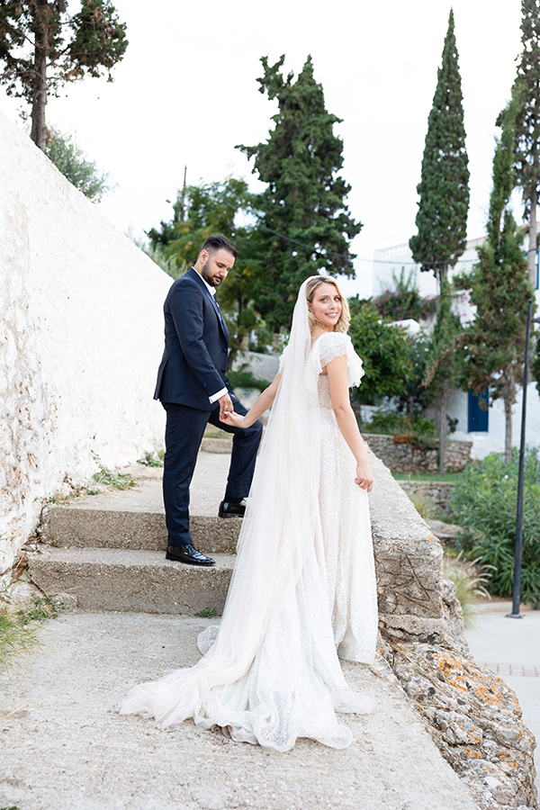 romantic-summer-wedding-patra-white-flowers_03