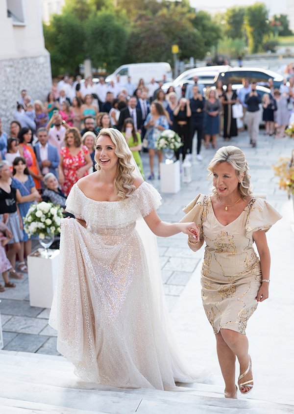 romantic-summer-wedding-patra-white-flowers_13