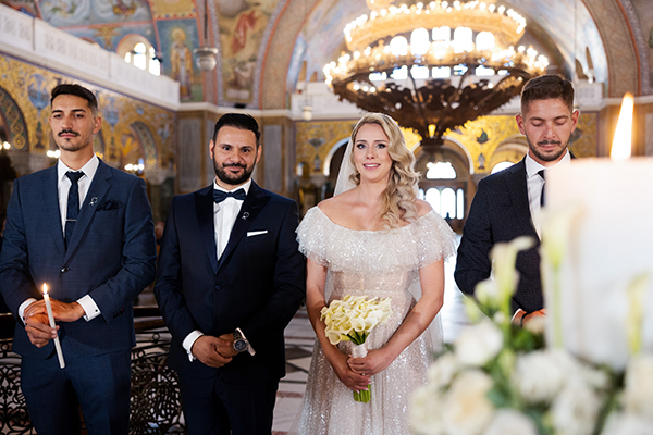 romantic-summer-wedding-patra-white-flowers_17